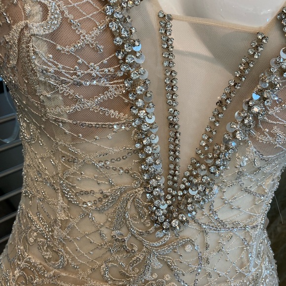 New elegant long dress - Picture 6 of 12